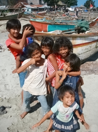 kids in bengkulu.JPG